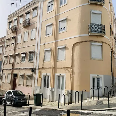 Ground Floor Arroios Nce 3 Bb Flat